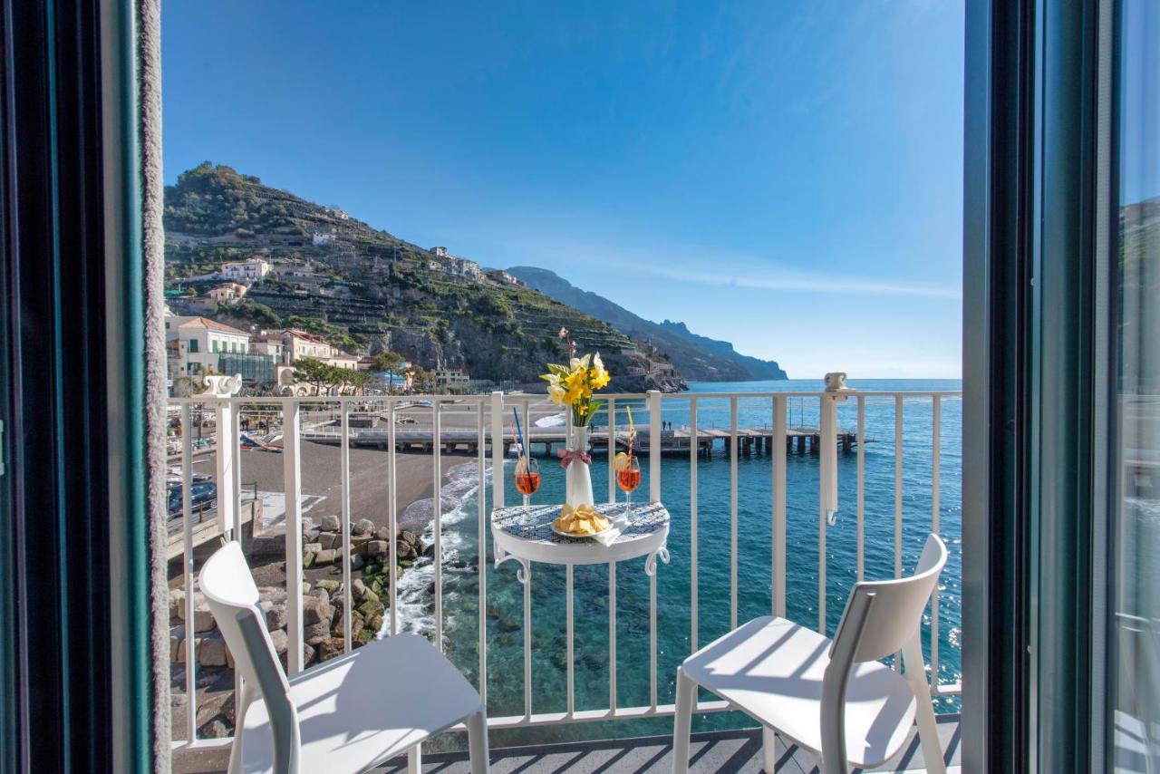 Apartamento Il Nido Del Gabbiano Minori Exterior foto