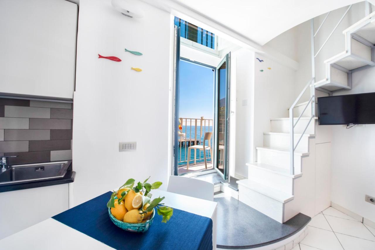 Apartamento Il Nido Del Gabbiano Minori Exterior foto