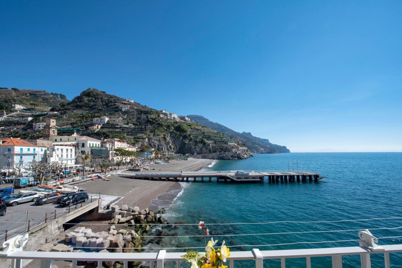 Apartamento Il Nido Del Gabbiano Minori Exterior foto