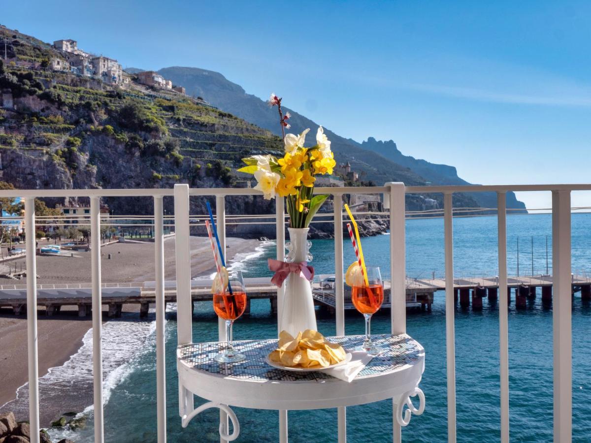Apartamento Il Nido Del Gabbiano Minori Exterior foto