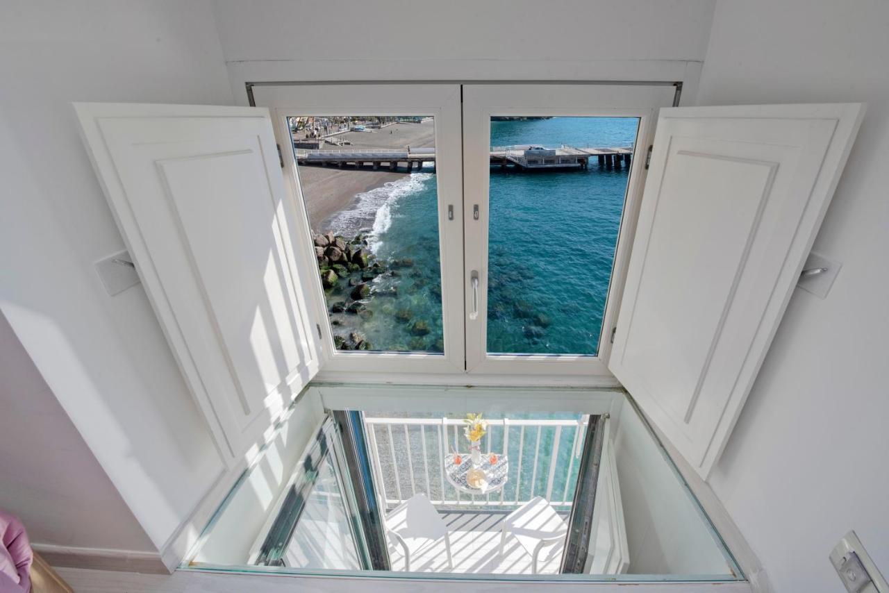 Apartamento Il Nido Del Gabbiano Minori Exterior foto